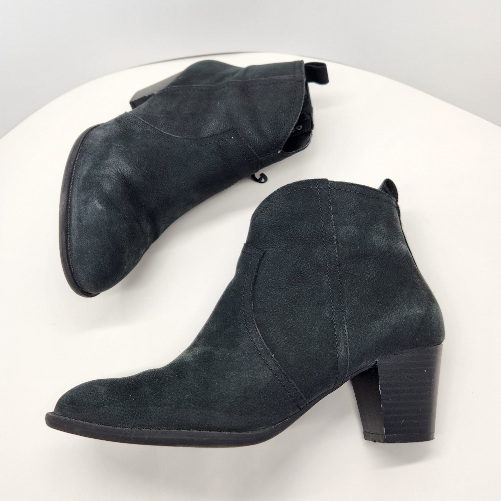 Vionic ankle boots women's 8 black nubuck leather Raina heeled booties comfort